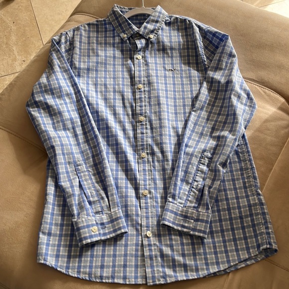 Vineyard Vines Other - Vineyard vines Boys whale button down shirt size L (16)